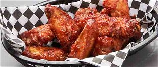 Order Small (10 Wings) food online from Mazzio's Italian Eatery store, Sedalia on bringmethat.com